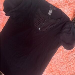 Apostrophe Black Short Sleeve Tee